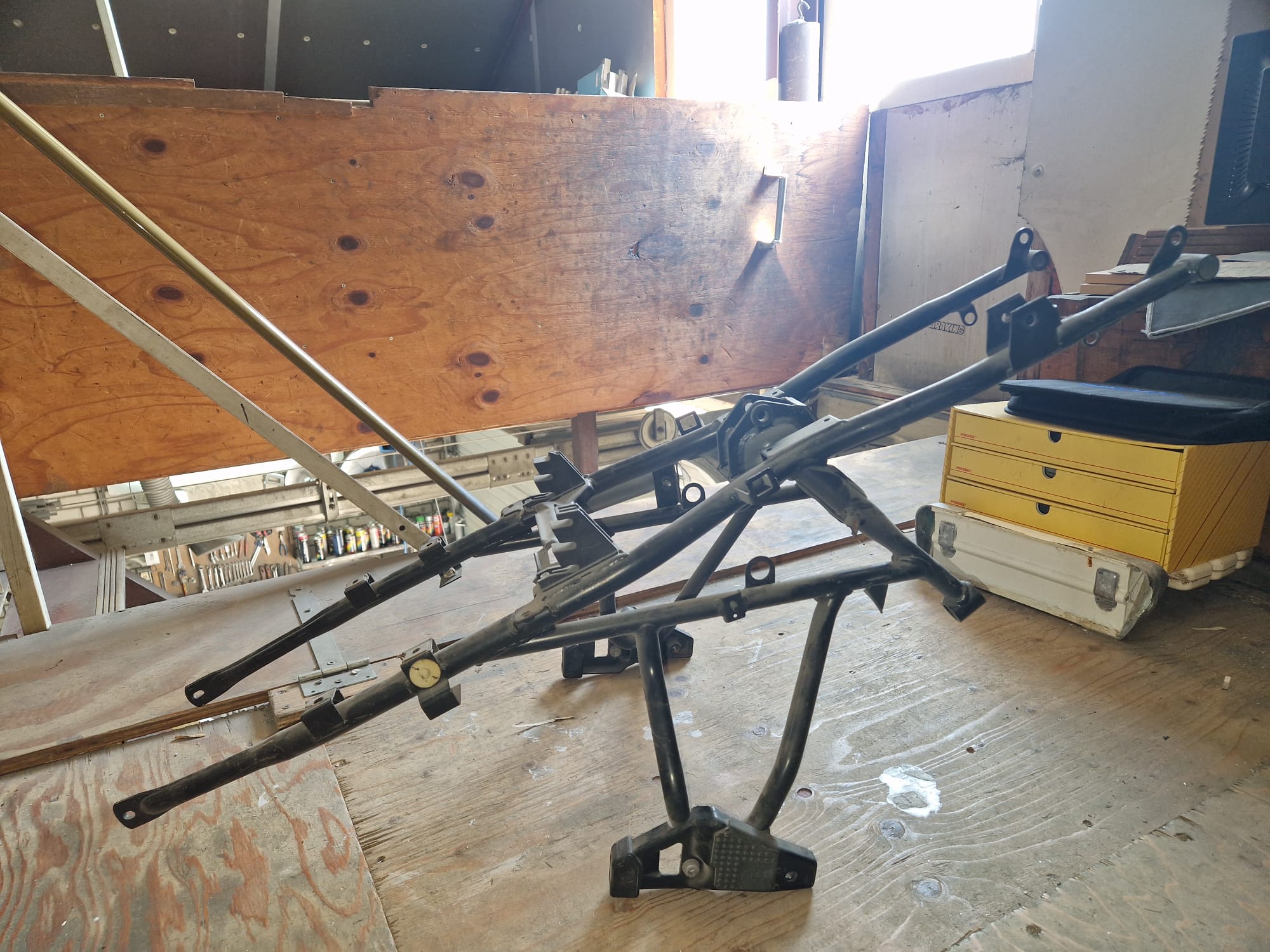 BMW R1100 RS subframe - Bakker Frames